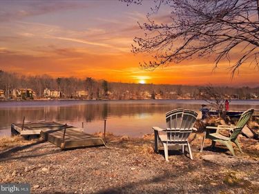 110 SPRUCE LAKE DRIVE, MILFORD, PA 18337