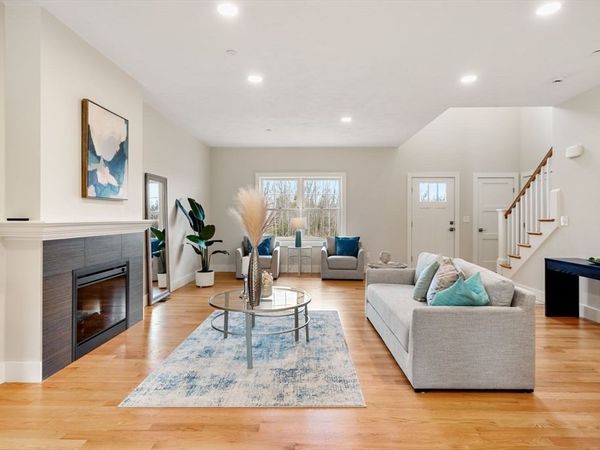 75 Driftwood, Unit 29, Sandown, NH 03873