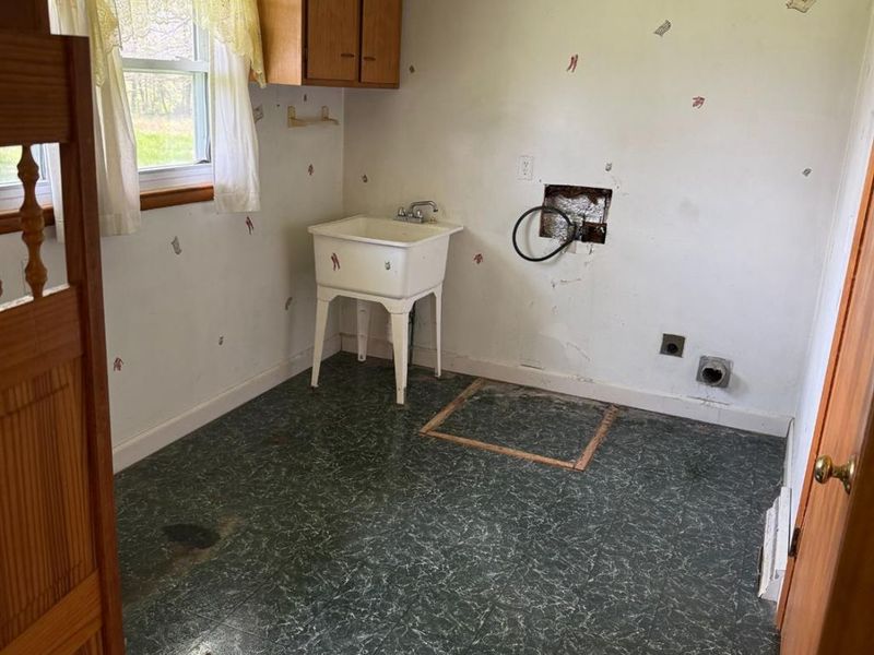 3666 Bardwell West Road, Green Township, OH 45154 Photo 7