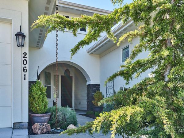 2061 N Synergy Ave, Eagle, ID 83616