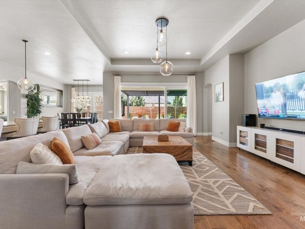 2061 N Synergy Ave, Eagle, ID 83616