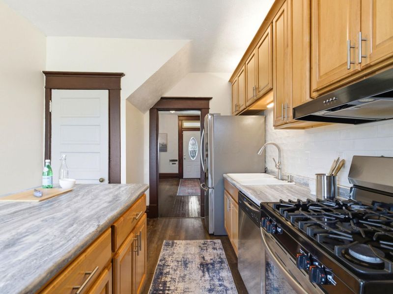 1266 Eastwood Avenue , Columbus, OH 43203 Photo 14