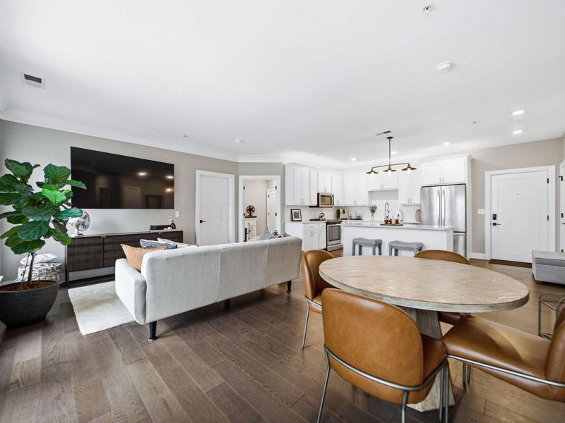 1670 E Broad Street, Unit 201, Columbus, OH 43203 Photo 4