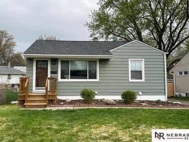 5420 Pine Street , Omaha, NE 68106