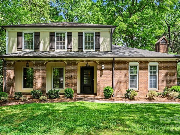 9101 Hinson Drive , Matthews, NC 28105