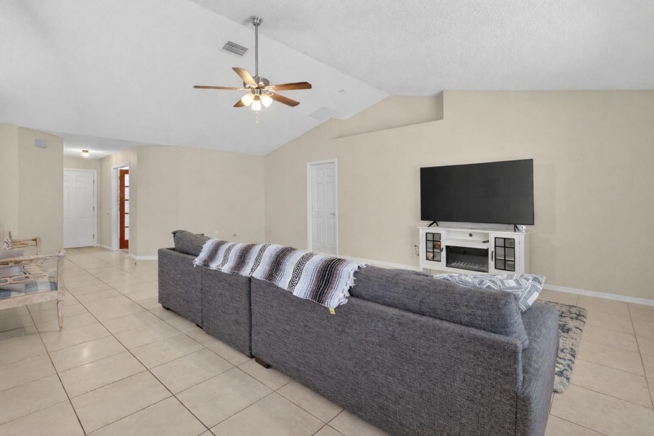 2979 SW Moody Terrace, Port Saint Lucie, FL 34953 Photo