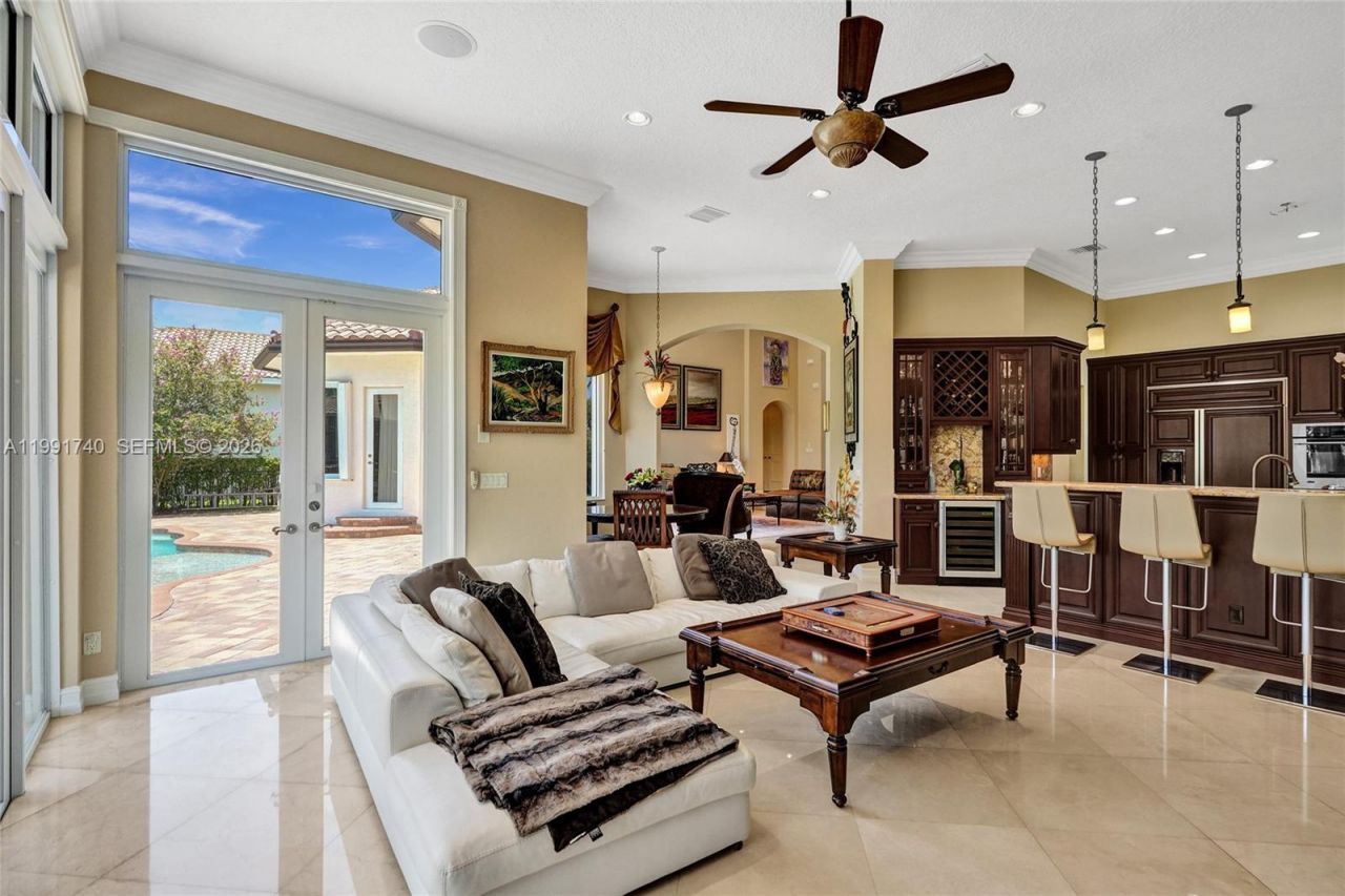 730 Leigh Palm Ave, Plantation, FL 33324 Photo