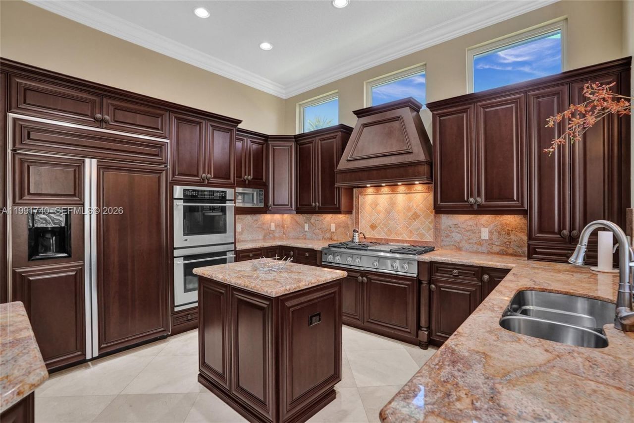 730 Leigh Palm Ave, Plantation, FL 33324 Photo