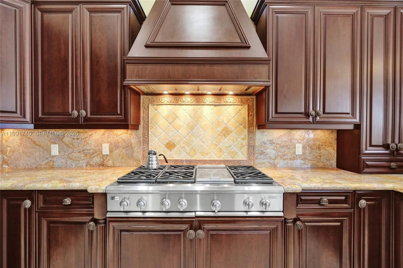 730 Leigh Palm Ave, Plantation, FL 33324 Photo