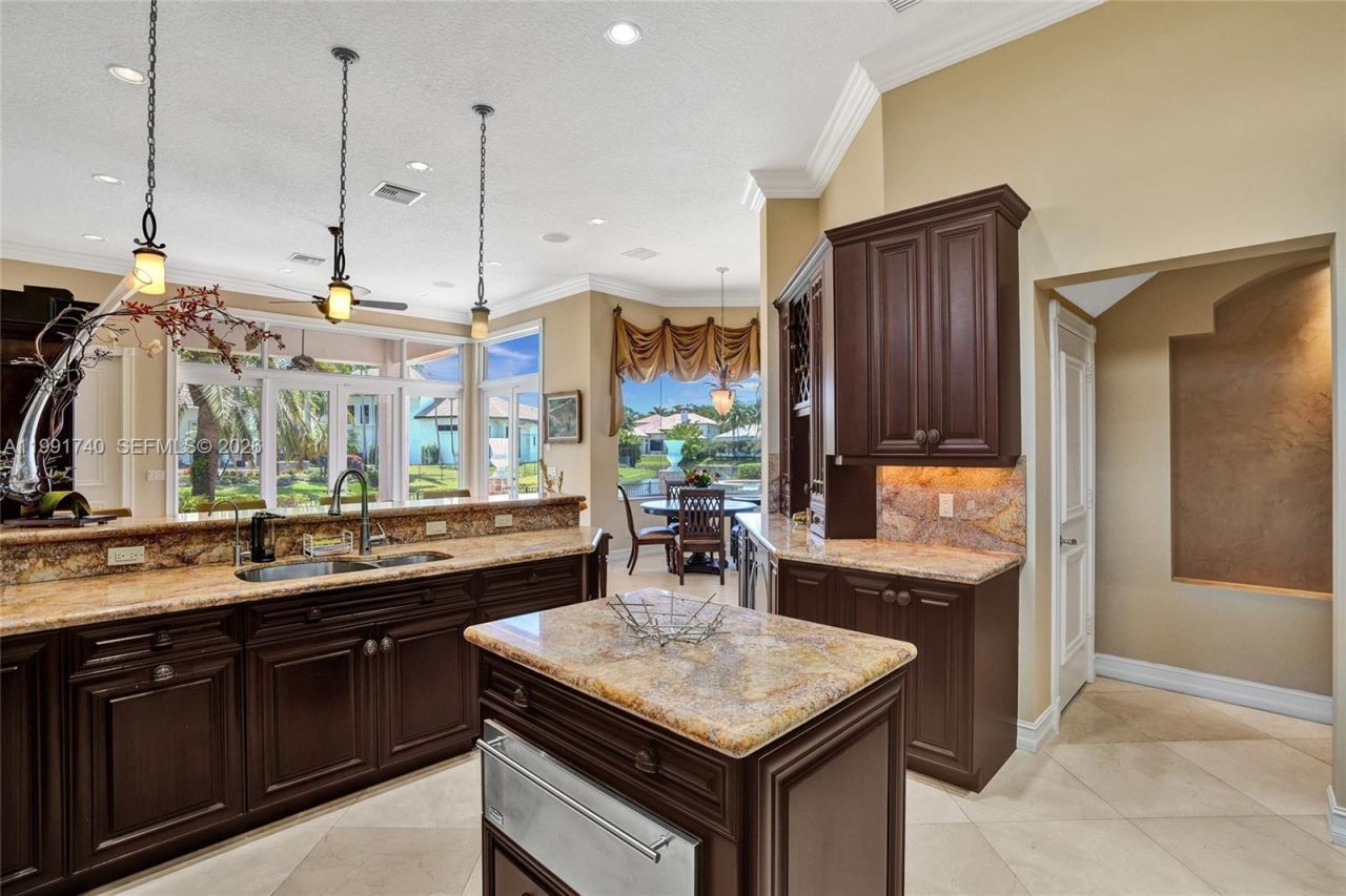 730 Leigh Palm Ave, Plantation, FL 33324 Photo