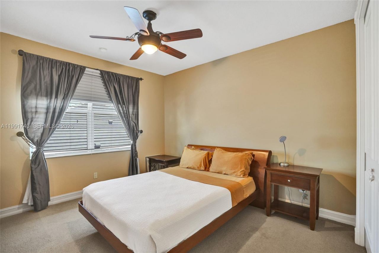 730 Leigh Palm Ave, Plantation, FL 33324 Photo