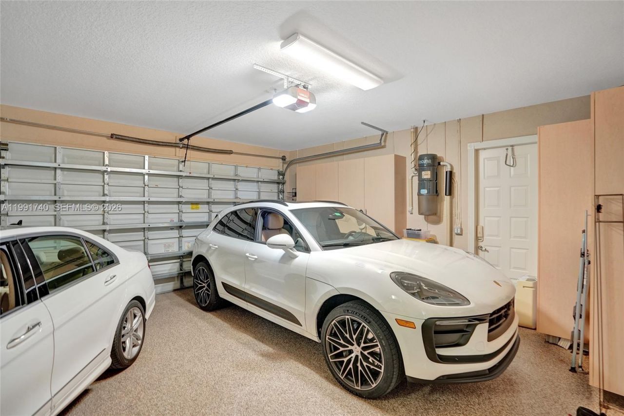 730 Leigh Palm Ave, Plantation, FL 33324 Photo