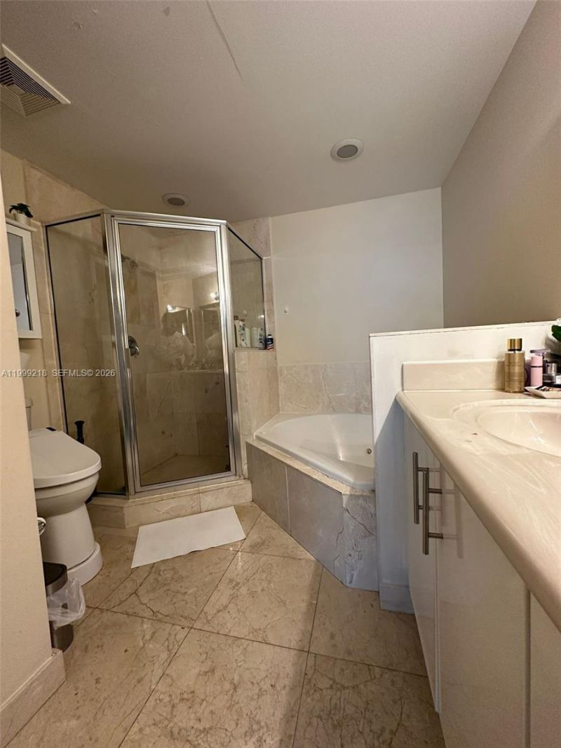 7900 Harbor Island Dr, Unit 610, North Bay Village, FL 33141 Photo