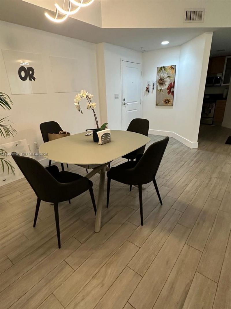 7900 Harbor Island Dr, Unit 610, North Bay Village, FL 33141 Photo