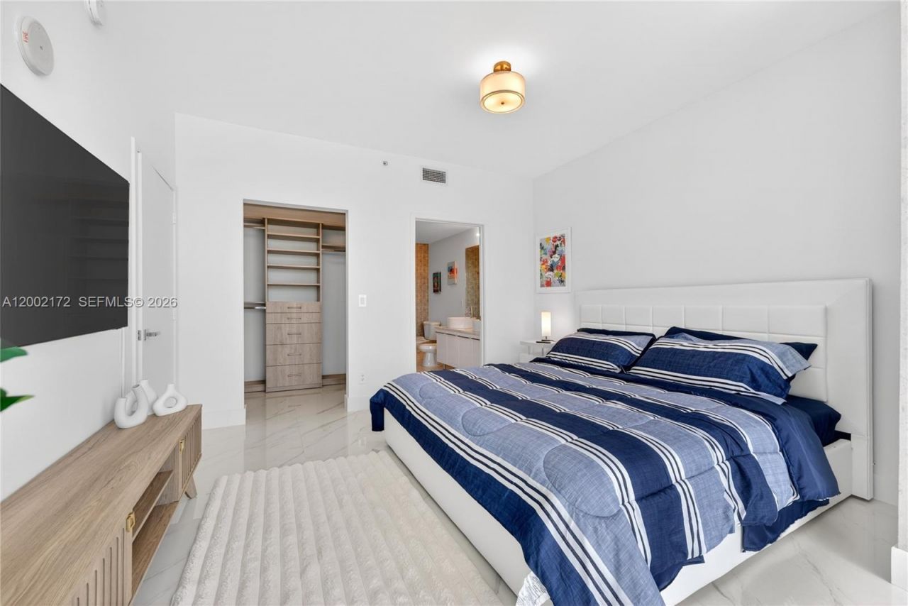888 Biscayne Blvd, Unit 2404, Miami, FL 33132 Photo