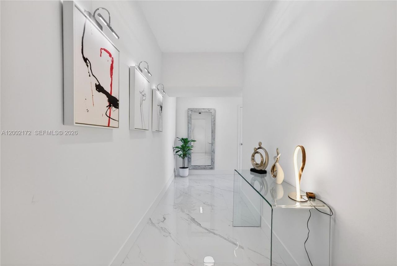 888 Biscayne Blvd, Unit 2404, Miami, FL 33132 Photo