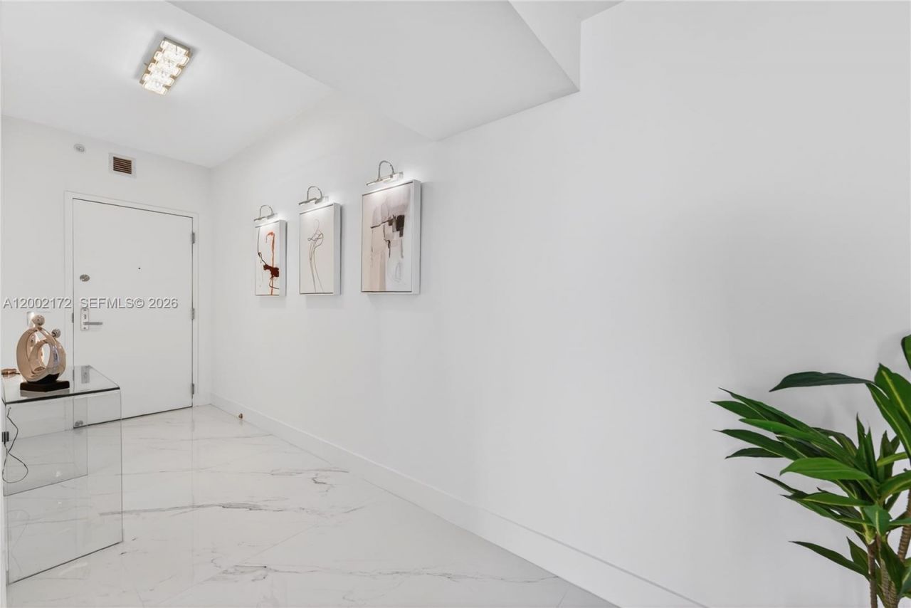 888 Biscayne Blvd, Unit 2404, Miami, FL 33132 Photo