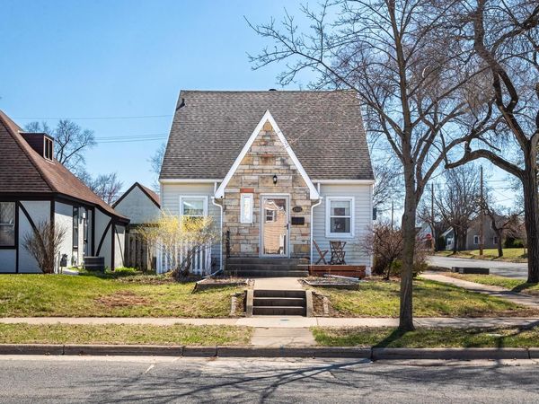 2302 Market STREET, La Crosse, WI 54601