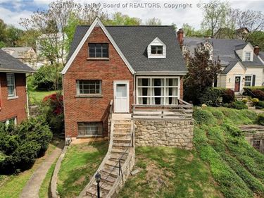 1207 West Avenue, Charleston, WV 25302