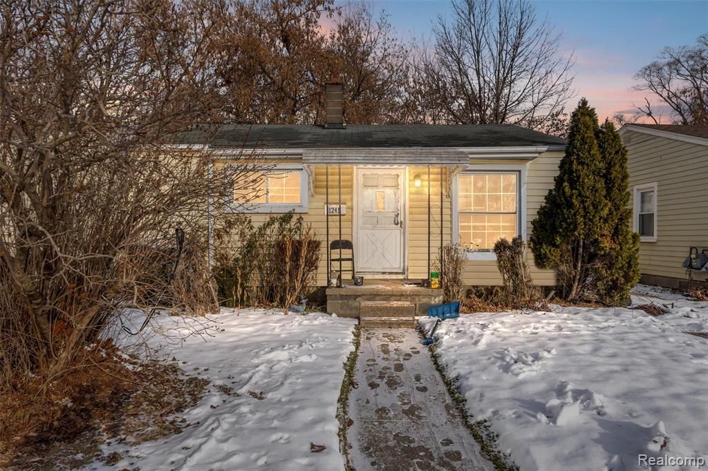 11245 Hudson Avenue, Warren, MI 48089 Main Photo