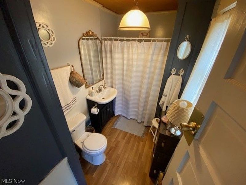 810 Daniels Street, Toronto, OH 43964 Photo 11