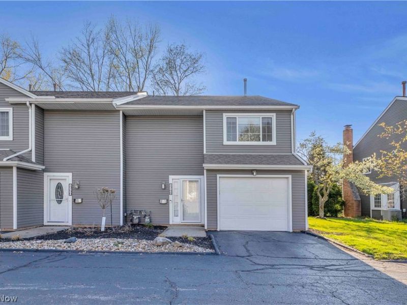 1748 Walnut Lane, Unit 32, Rocky River, OH 44116 Photo 1