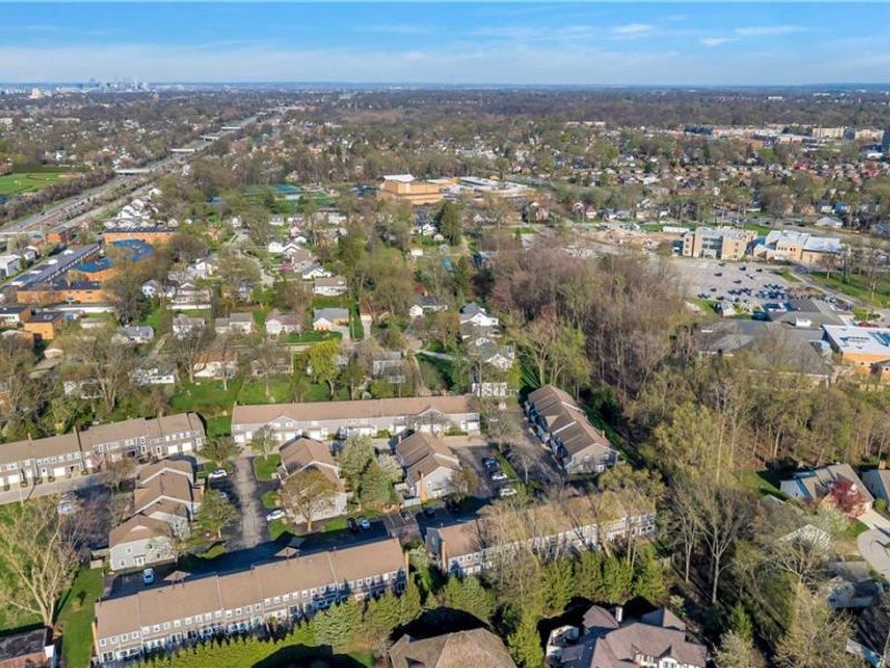 1748 Walnut Lane, Unit 32, Rocky River, OH 44116 Photo 36