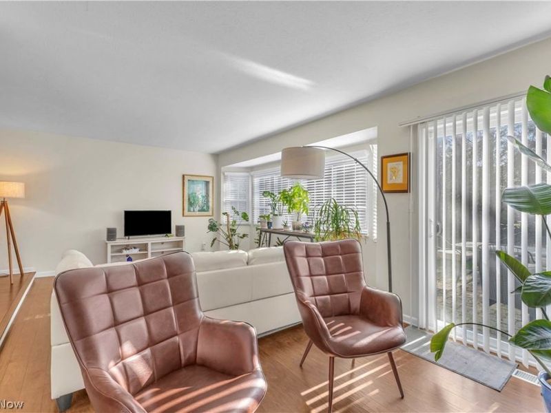 1748 Walnut Lane, Unit 32, Rocky River, OH 44116 Photo 6