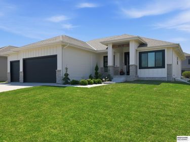 4308 S 218th Avenue , Elkhorn, NE 68022
