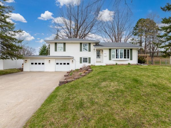 8433 Morris Circle , Bloomington, MN 55437