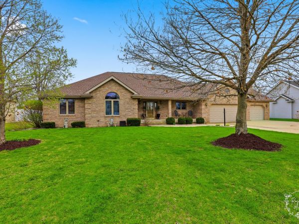 2239 Fox Run Drive , Kankakee, IL 60901