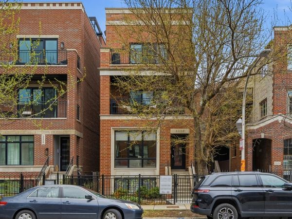 3330 N Clifton Avenue , Unit 2, Chicago, IL 60657