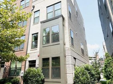 913 KING FARM BOULEVARD, ROCKVILLE, MD 20850