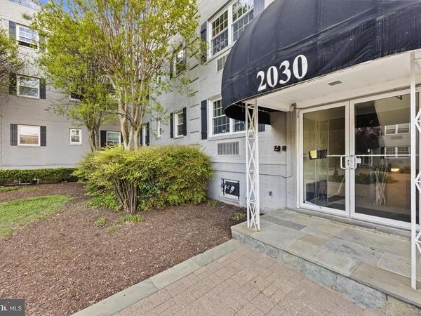 2030 N VERMONT STREET N, Unit 102, ARLINGTON, VA 22207