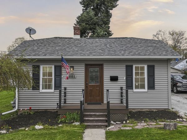 805 E Jefferson Avenue , La Porte, IN 46350