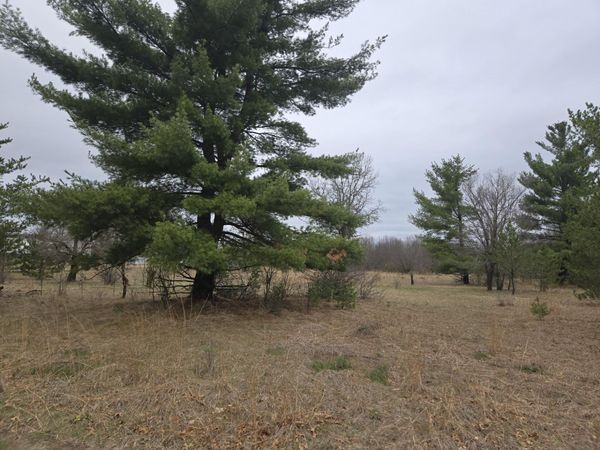 826 County Road C, Hancock, WI 54943