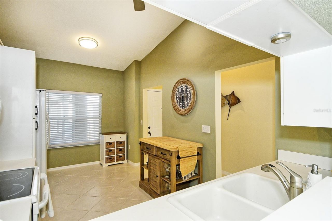 9610 Club South Circle, Unit 4302, Sarasota, FL 34238 Photo