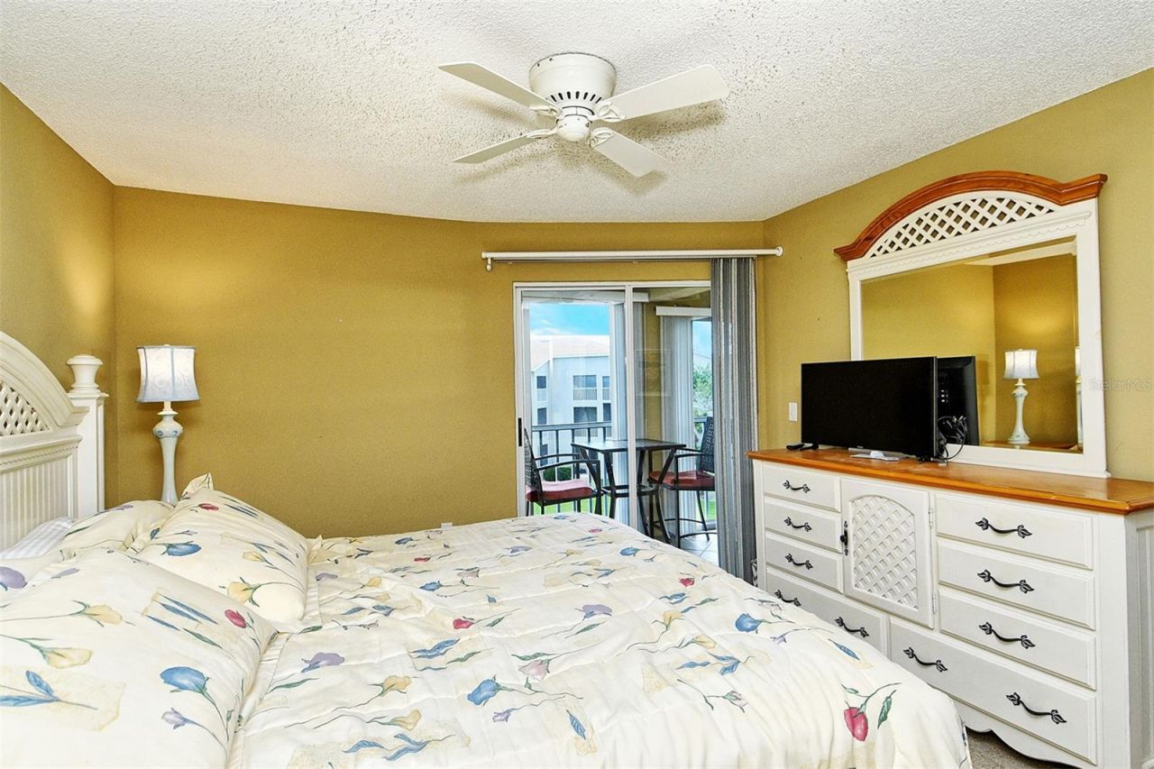 9610 Club South Circle, Unit 4302, Sarasota, FL 34238 Photo