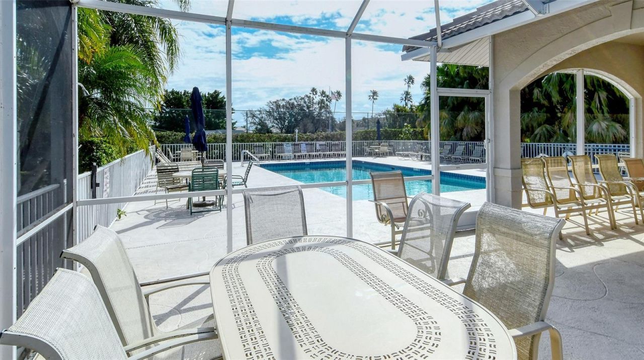9610 Club South Circle, Unit 4302, Sarasota, FL 34238 Photo