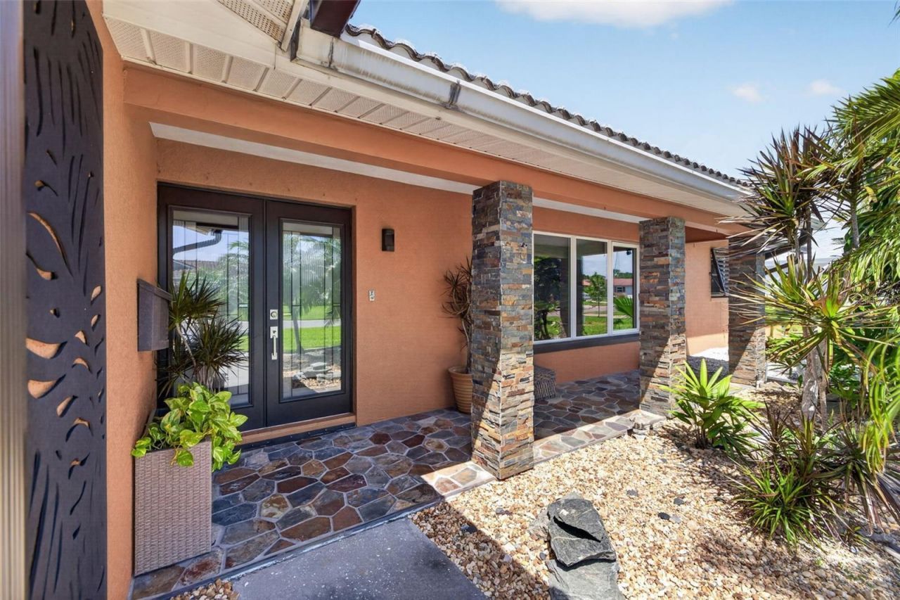 4461 38th Way S, Saint Petersburg, FL 33711 Photo