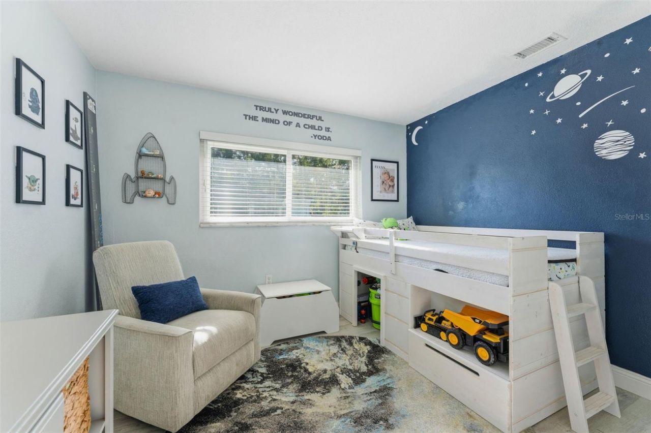 910 Linwood Terrace , Lutz, FL 33549 Photo