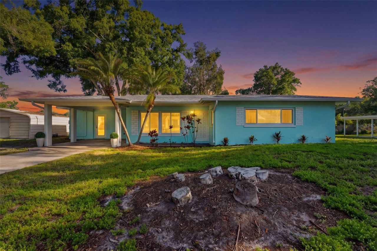 910 Linwood Terrace , Lutz, FL 33549 Photo