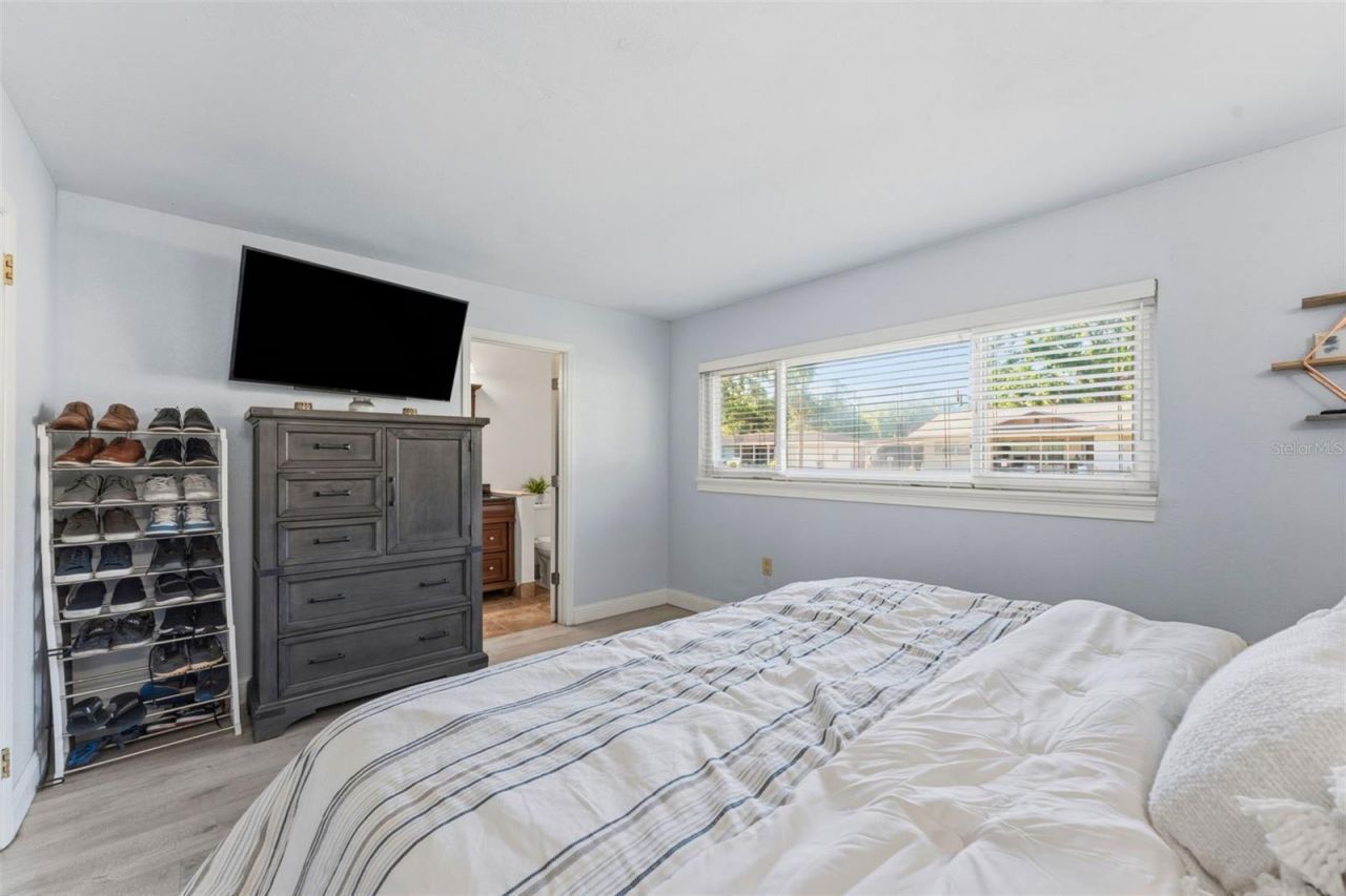 910 Linwood Terrace , Lutz, FL 33549 Photo