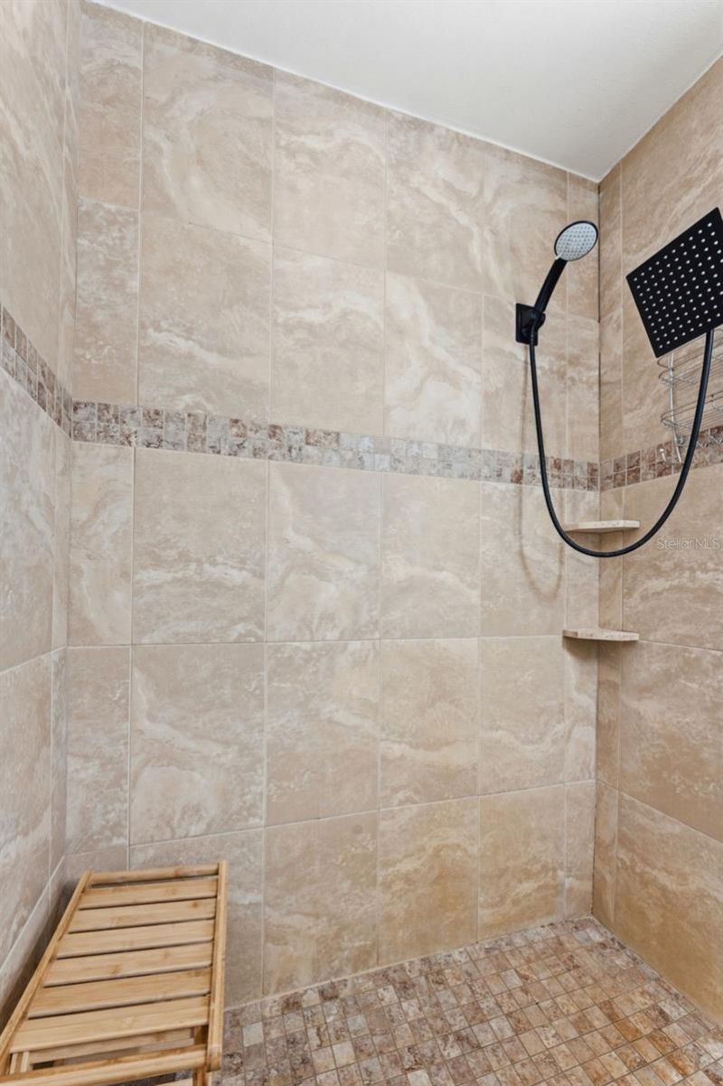 910 Linwood Terrace , Lutz, FL 33549 Photo