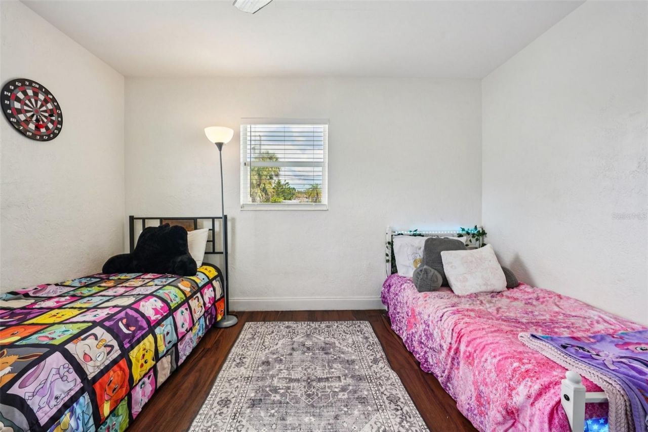 6527 3rd Avenue S, Saint Petersburg, FL 33707 Photo