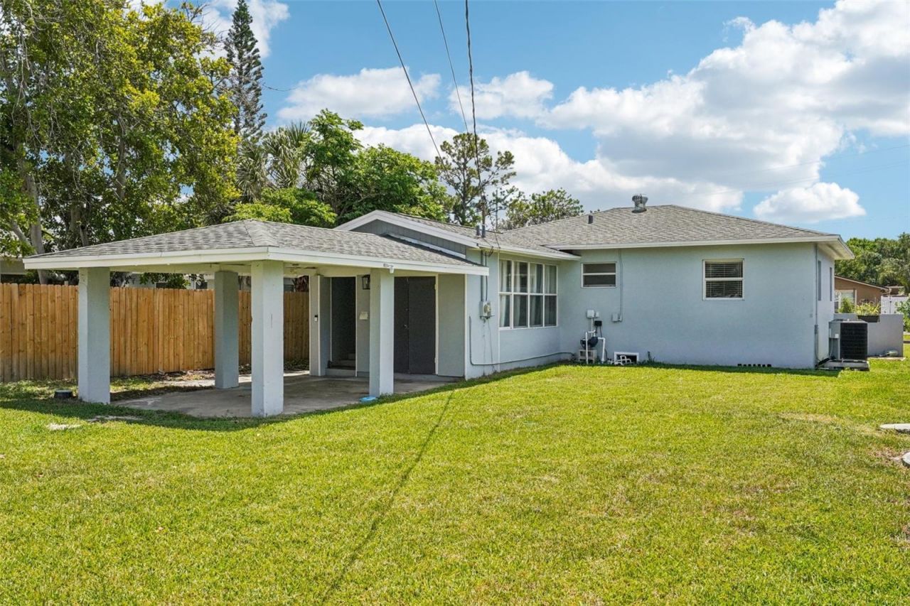 6527 3rd Avenue S, Saint Petersburg, FL 33707 Photo