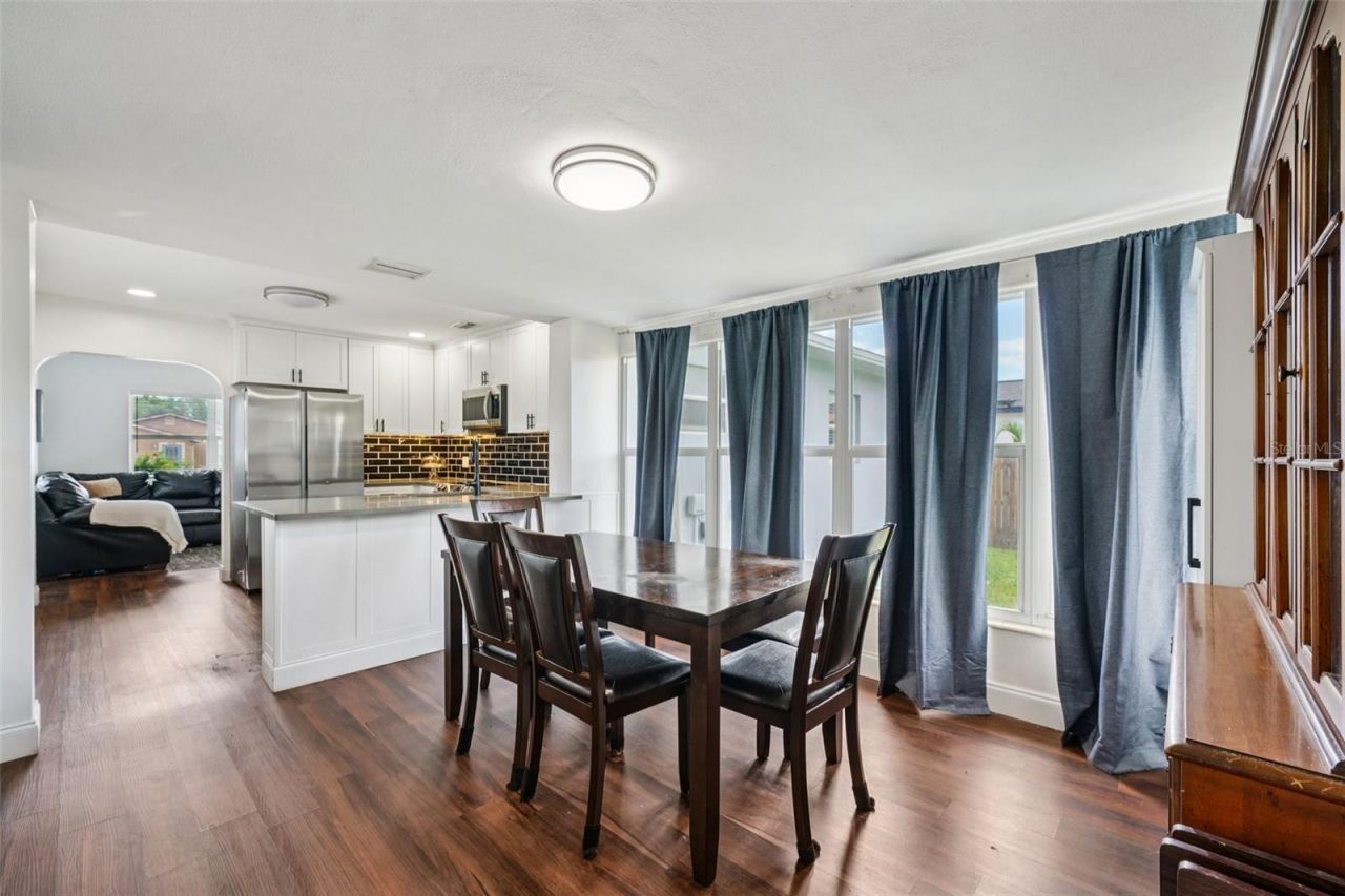 6527 3rd Avenue S, Saint Petersburg, FL 33707 Photo