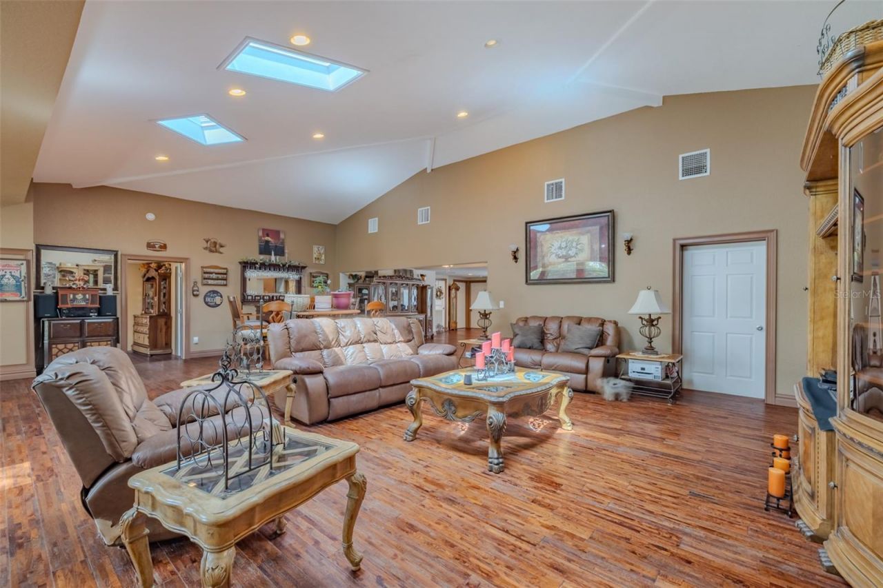 18853 Tracer Drive , Lutz, FL 33549 Photo