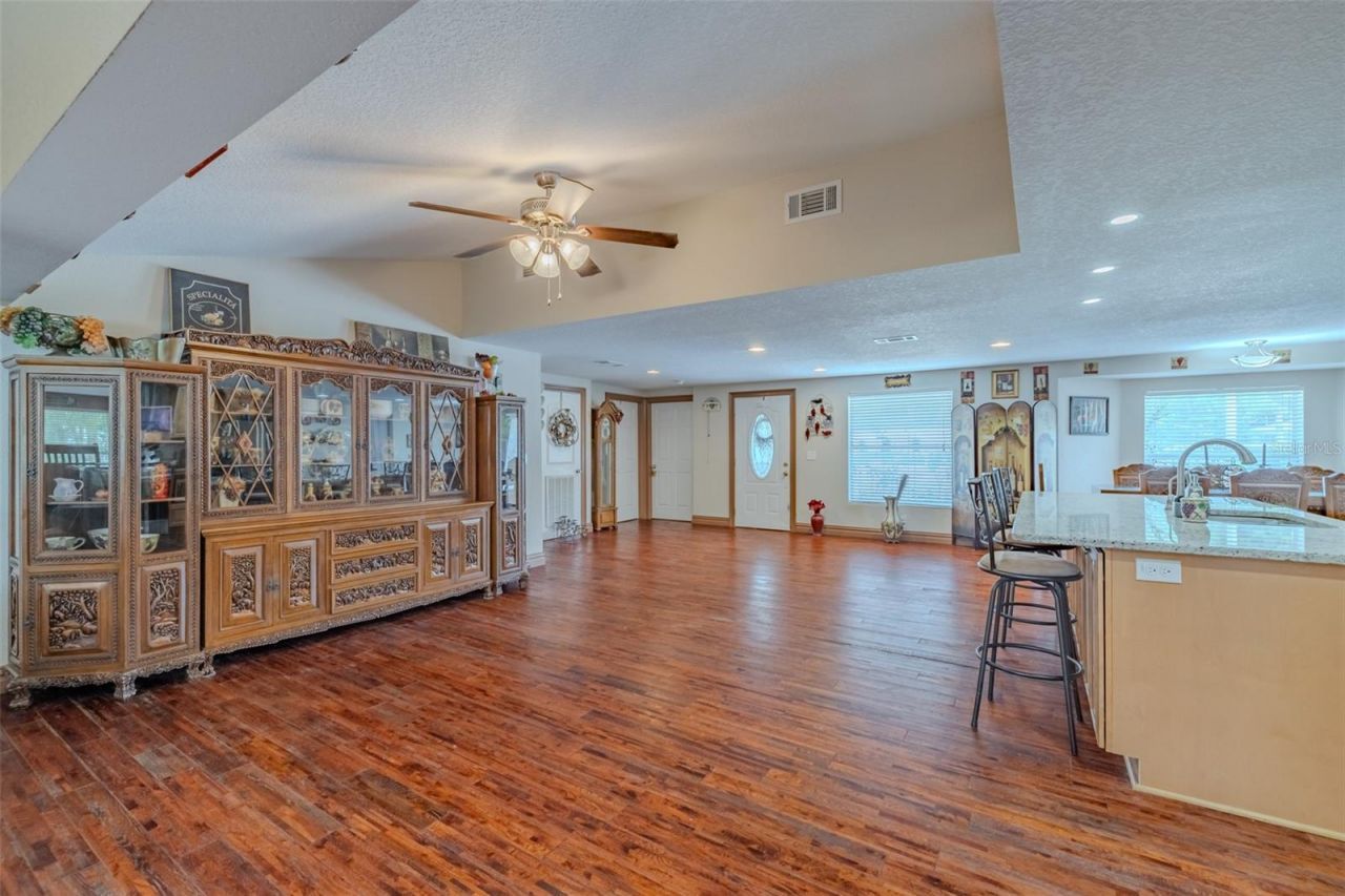 18853 Tracer Drive , Lutz, FL 33549 Photo