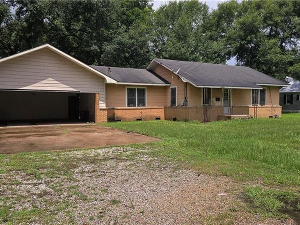 221 COLLEGE Road, Eunice, LA 70535